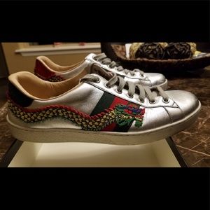 Gucci shoe